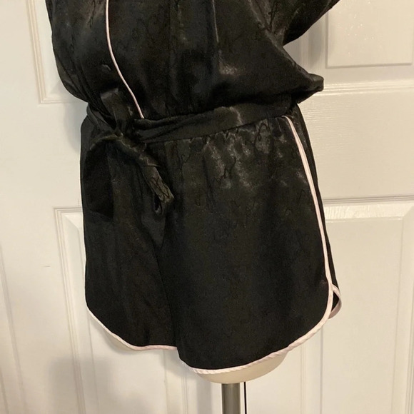 NWOT Victoria’s Secret Black Signature Sleep Romper S - Picture 3 of 16